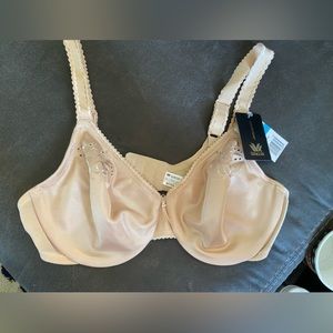 Wacoal Bra size 34C NWT slimline with Underwire